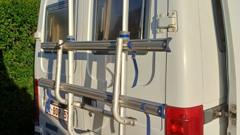 Trigano – Neat Trigano bus camper 3 pers.