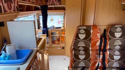 Bloemen camper – 3p Dethleffs alcove uit 1995