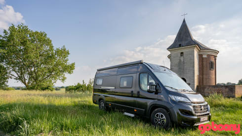 The Black Pearl – Campervan "VANTourer 630L"