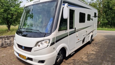 4-seater Knaus integrated from 2012