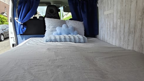 The Cloudy Camper – Vauxhall Vivaro Campervan - Sleeps 2 