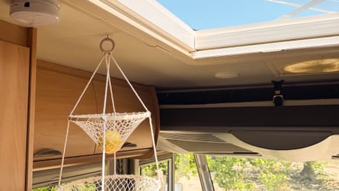 🌴Happy place🌴☀️ – Luxury Ibiza-style integral camper | 4p | Fly & Drive Costa Blanca”🌴