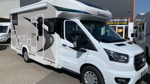 Chausson 777 – This top camper would like to go out with you