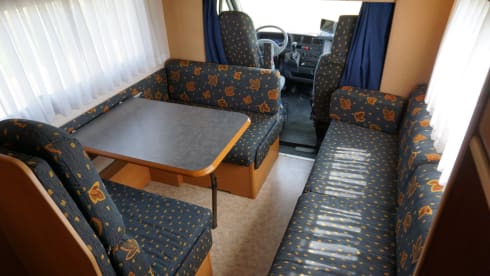 The White Camper – 4 persoons Fiat Ducato camper