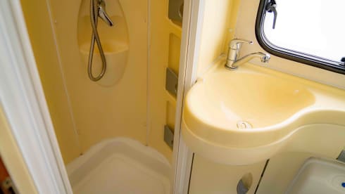 Carrie – 6 berth Fiat Ducato Carioca