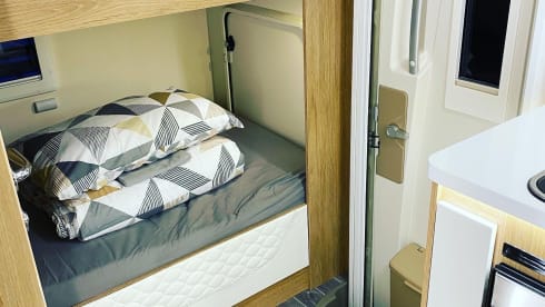 Odyssey – Odyssey - 5 Berth Motorhome 