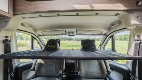 Joy – Beautiful 3p Pössl bus camper from 2020
