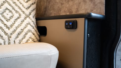 Meeko – 4 Berth Volkswagen T6.1 Campervan 