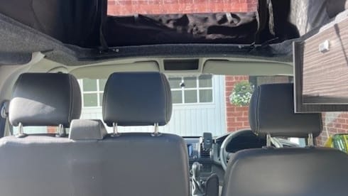 Bumble Bee – 4 berth Volkswagen campervan from 2017