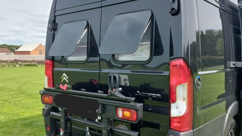 CliffDC – CliffDC - 2pers. Citroen Campervan from 2024