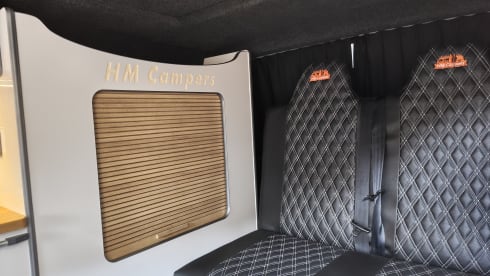 Link  – Head turning 4 berth Volkswagen T4
