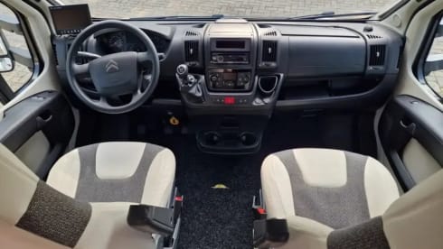 C29 – 4p Dethleffs semi-integrated from 2017