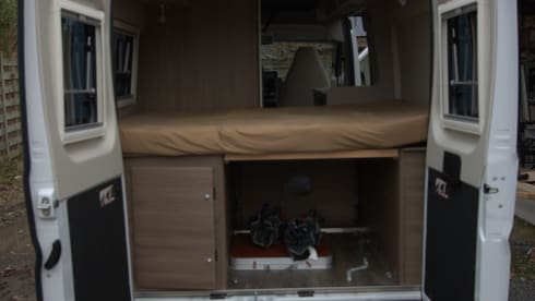 4p Carado bus uit 2023