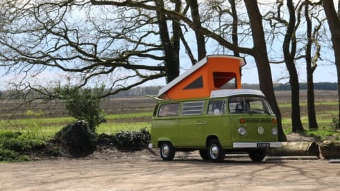 Westfalia – Wonderful Classic Camper Rent! Oldtimer VW minibus hire - T2 Westfalia