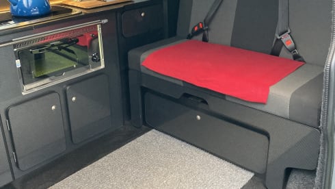 Gandalf – VW T6 4 Berth Campervan with fantastic reviews
