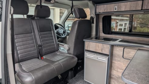 Bob  – Beautiful 4 berth Volkswagen camper van 2016 (2 adults & 2 children)