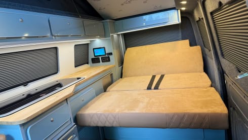 woody – Luxury 4 berth Automatic Volkswagen campervan brand new 2025 conversion 