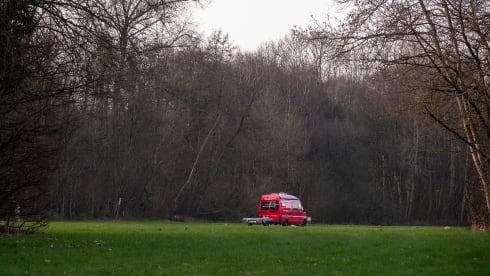Big Red – 4p Volkswagen bus from 1999