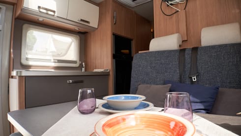 BEARENT – CAMPER WEINSBERG 6 PLACES 