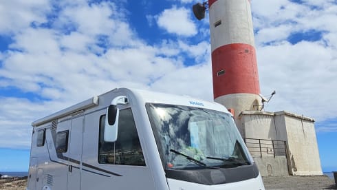 Tortuga  – Luxurious 4 sit Camper FULLY EQUIPPED Solar Generator 4000w