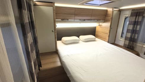 Adria – Luxury Adria Matrix 670 SBC Platinum Camper 
