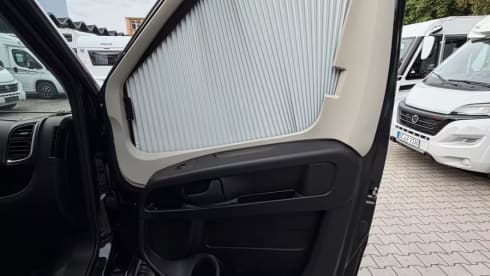 Malibu-Wohnmobil für 4 Personen ab 2024