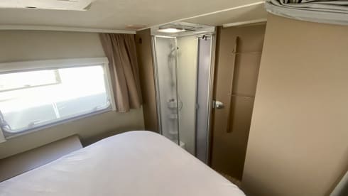 Flip – Etrusco T7400QB - elegant and well equipped