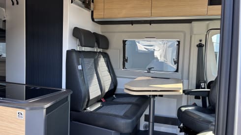 Adria Twin 640 SGX Sports AUTOMAAT