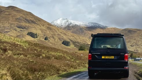 Anakin – Volkswagen Campervan met 4 slaapplaatsen - Hondvriendelijk 