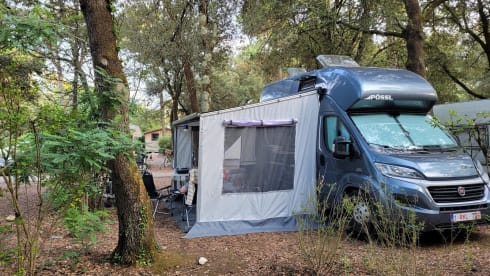 4p Pössl campervan uit 2017