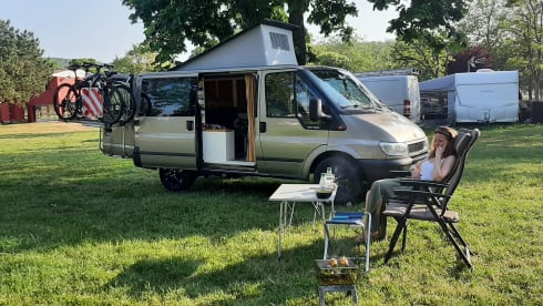 Harrison – 2p Ford campervan from 2003