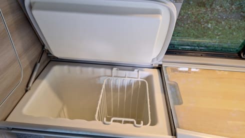 Gijs – 4p Volkswagen campervan from 2010