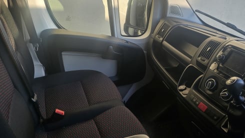 Carmella – 3 berth Peugeot boxer from 2015