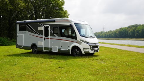 Fiat McLouis Continental H 745 GLC (model 2025)