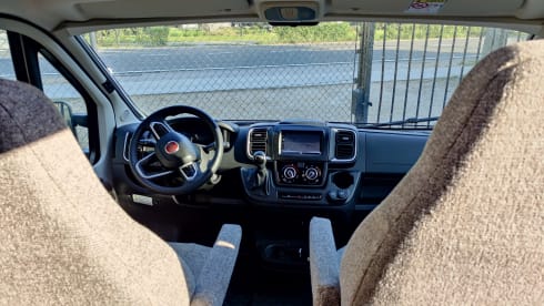 Globecar Campscout Elegance 190pk Automatic Year of construction 2022