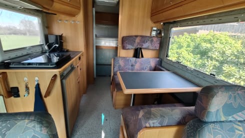 Flair liner – 4p Niesmann + Bischoff integrated uit 1994