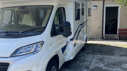 The Braw – 4 berth Rimor luxury modern motorhome