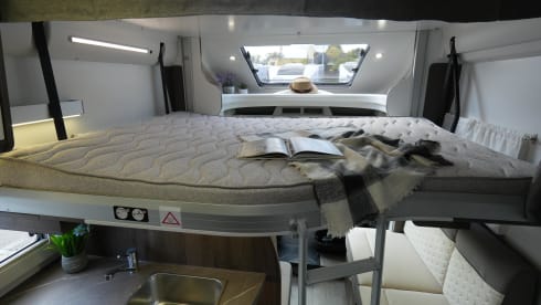 3. Ford Benimar Cocoon 463 for 4 persons (model 2022)