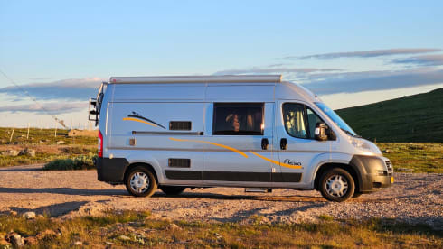 2p Sun Living bus uit 2009
