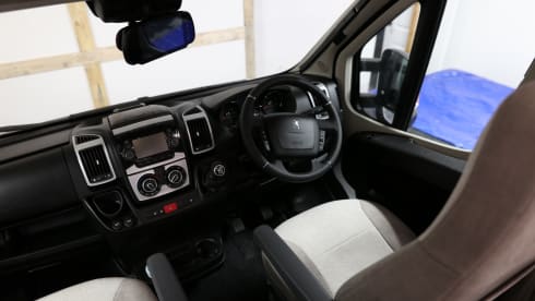 Big Bertha – 4 berth Elddis 150 Autoquest 2022 *insurance included*