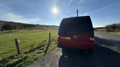 Sun Chaser – 4 berth Volkswagen campervan from 2011
