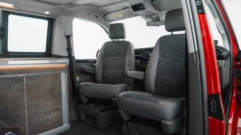 Weekender One – 4 berth Volkswagen campervan - AUTOMATIC