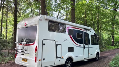 4-person Bürstner Viseo i690G integrated motorhome from 2014