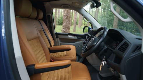 FERNWEH – Fernweh - Luxe VW-camper, ideaal voor avonturen buiten de gebaande paden.