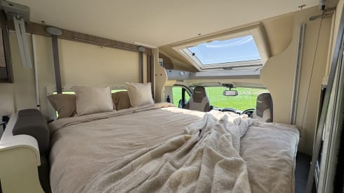 Geräumiges Wohnmobil mit 4 Schlafplätzen – unter 7 m