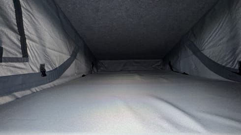 Off-grid – VW T5 GP 2013 mit kalifornischer Innenausstattung