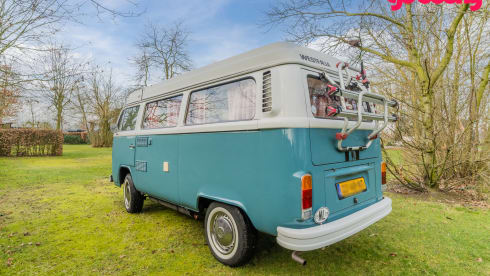 Billy – Volkswagen T2b Camper from 1978