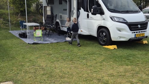 4p Chausson semi-integrated uit 2016