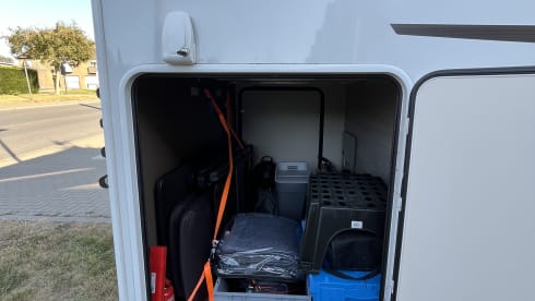 4p Ford semi-integrated from 2024