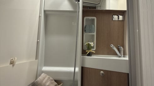 Making Memories 15 – 2-Personen-Malibu-Bus ab 2025
